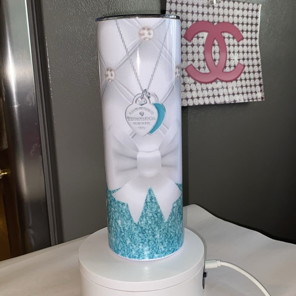 NWT T Tiffany blue &white quilted look .925 necklace design&ribbion20 oz tumbler - Picture 8 of 10